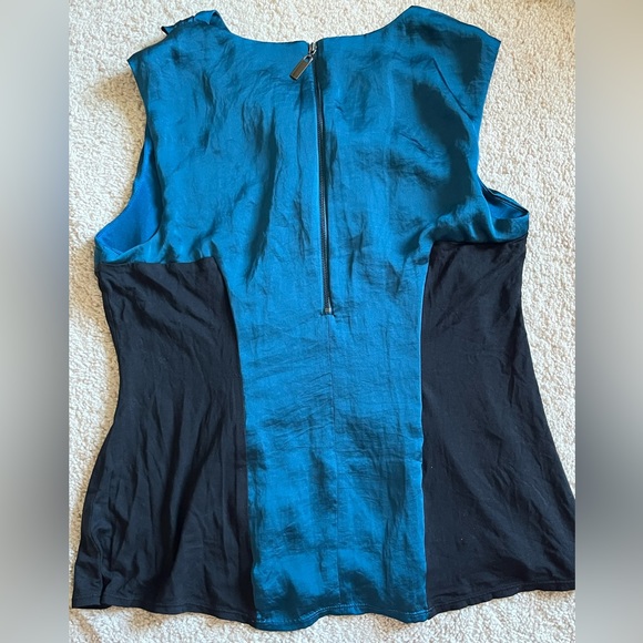 Alfani Women’s Mixed Media Blouse Size LP - Picture 4 of 4